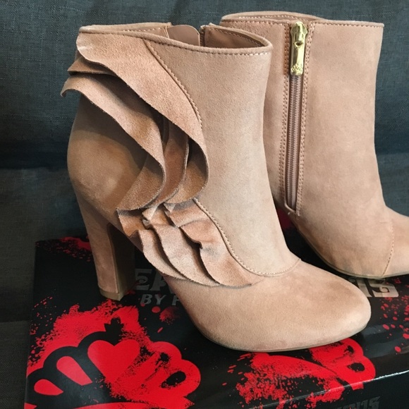 Fergie Booties - Picture 3 of 8